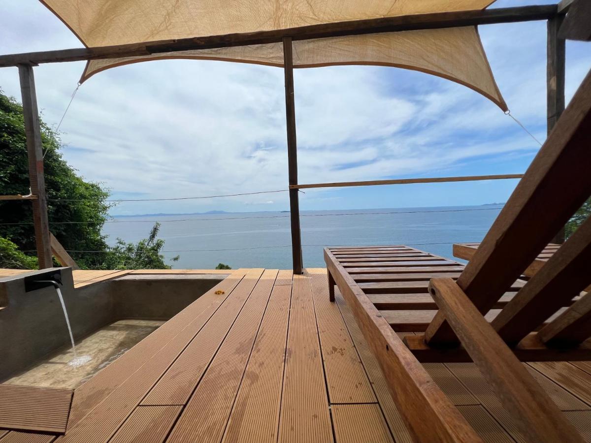 Canopee Lodge Nosy Komba Екстериор снимка