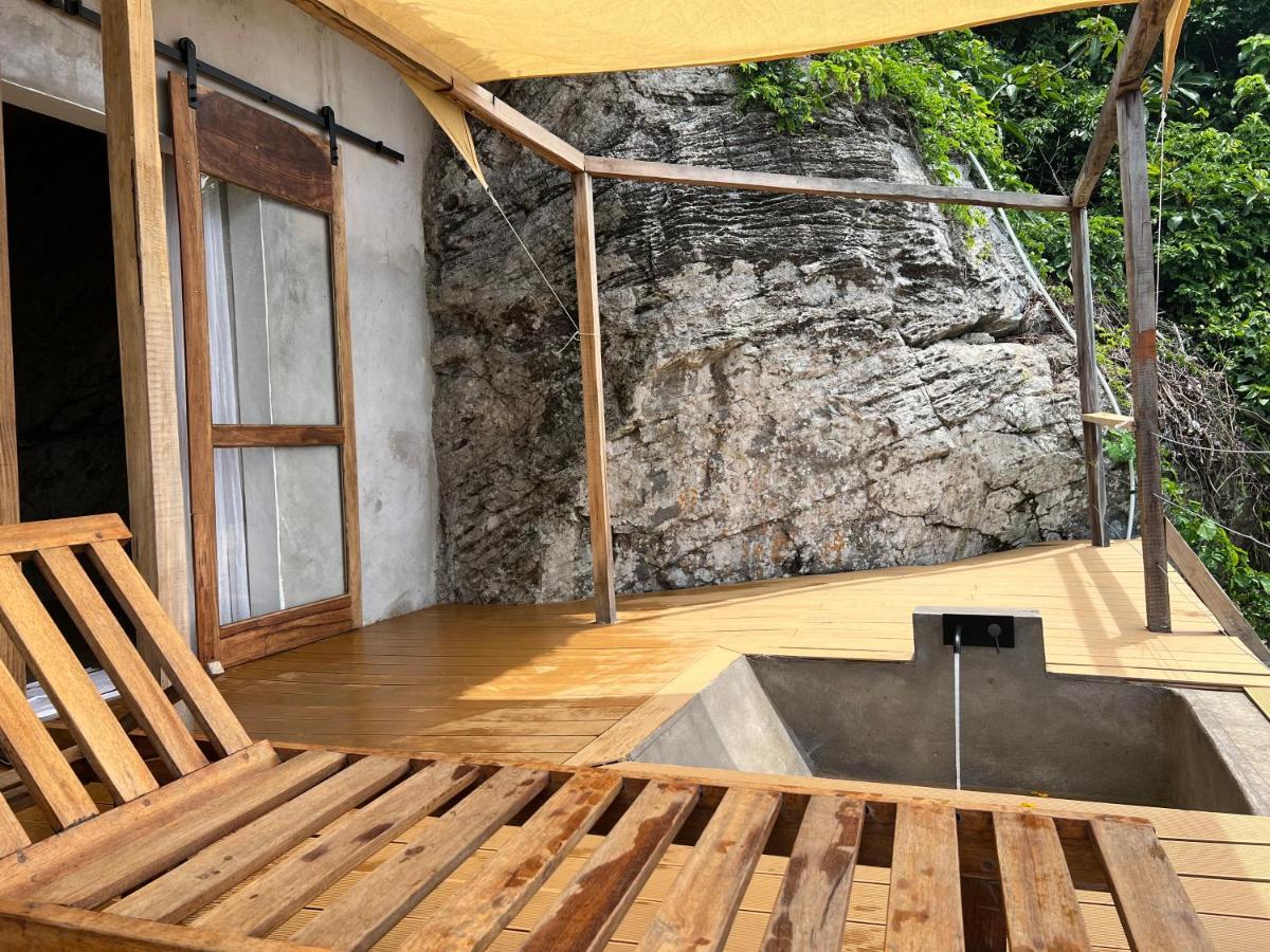 Canopee Lodge Nosy Komba Екстериор снимка
