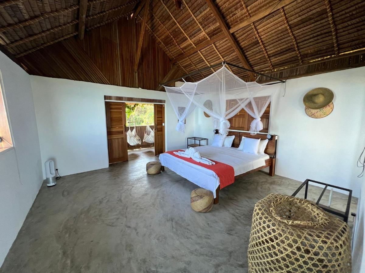 Canopee Lodge Nosy Komba Екстериор снимка