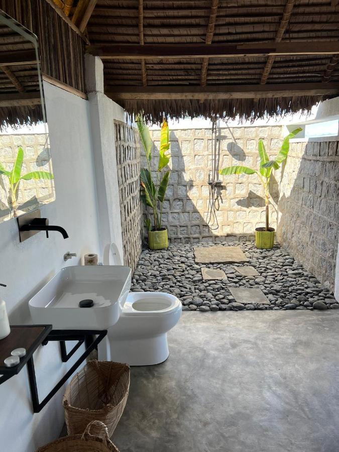 Canopee Lodge Nosy Komba Екстериор снимка