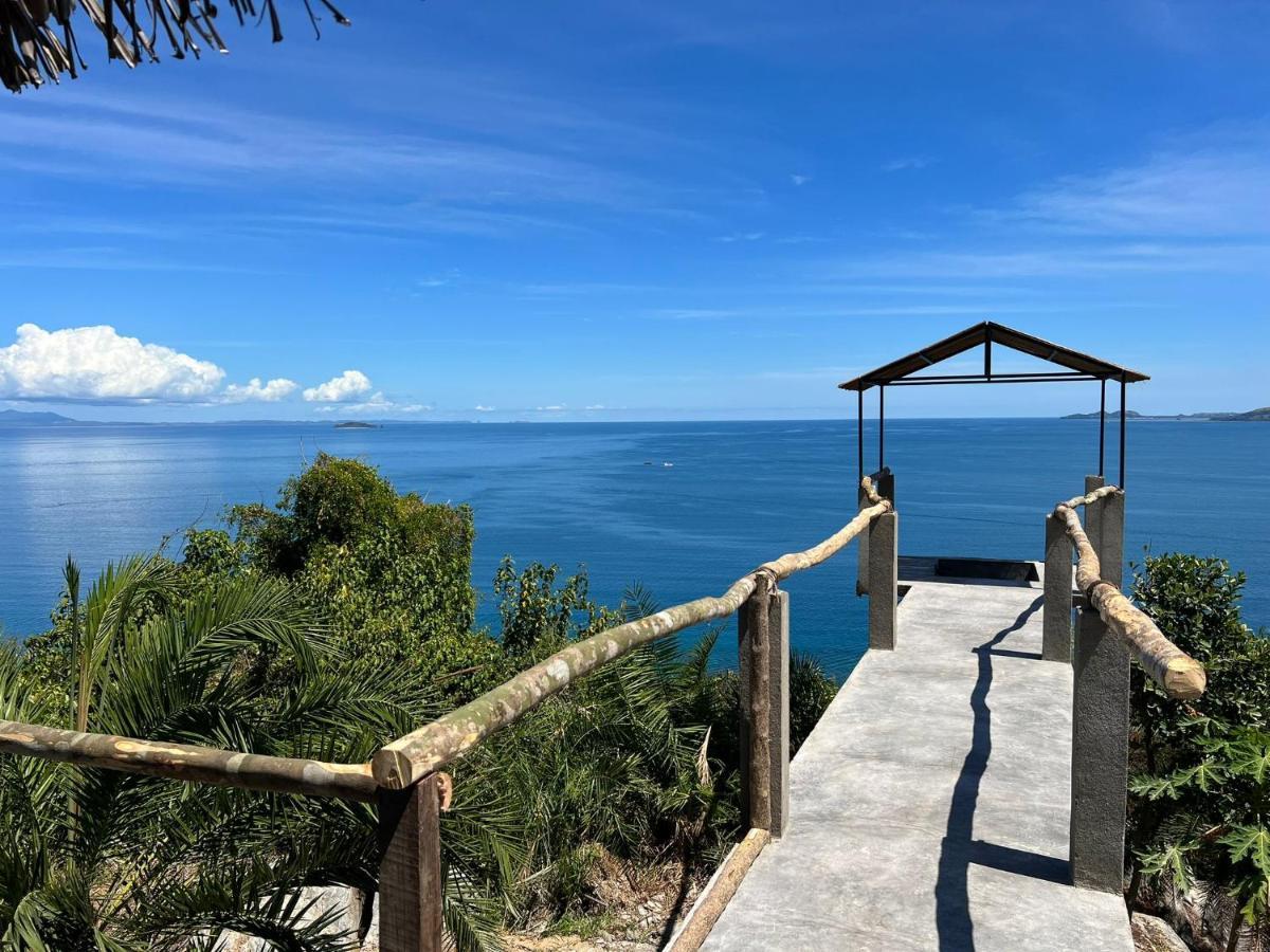 Canopee Lodge Nosy Komba Екстериор снимка