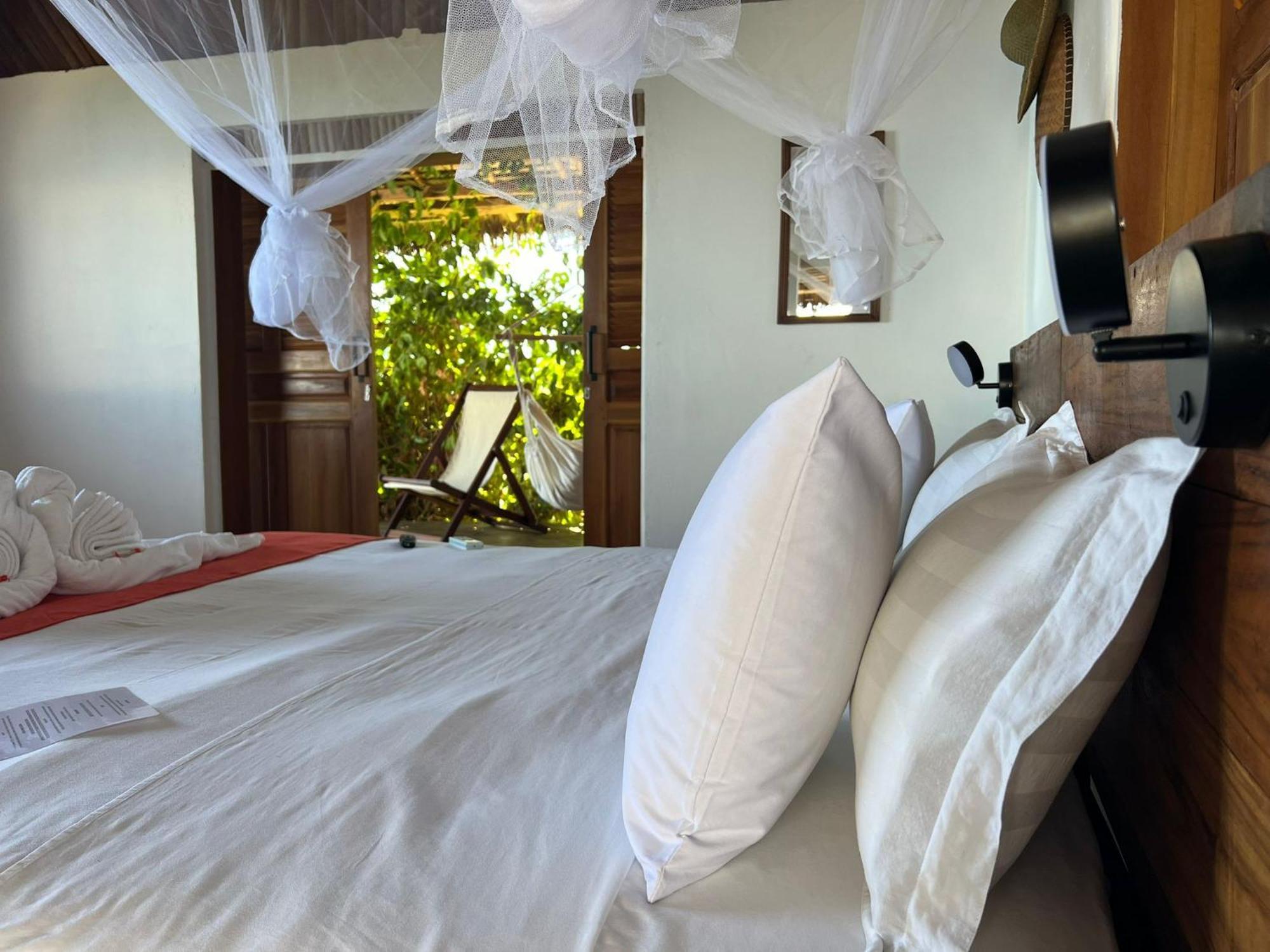 Canopee Lodge Nosy Komba Екстериор снимка